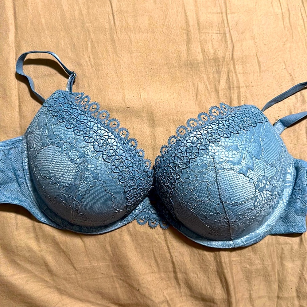 Victoria’s Secret Very Sexy Push Up Bra